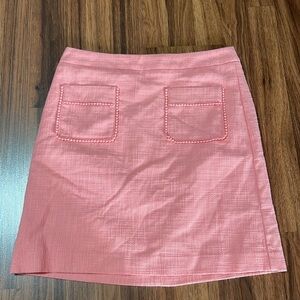 NWT Loft Fully lined textured mini coral skirt with pocket details size 6T